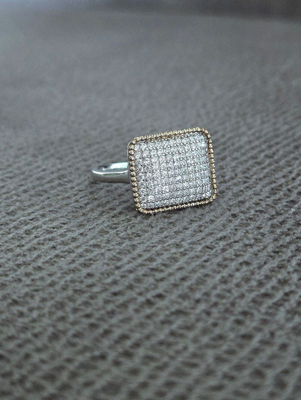 Savvy Cie Flat Square⏹️ Ring💍 with Clear Pave Crystals💎 - NWOT